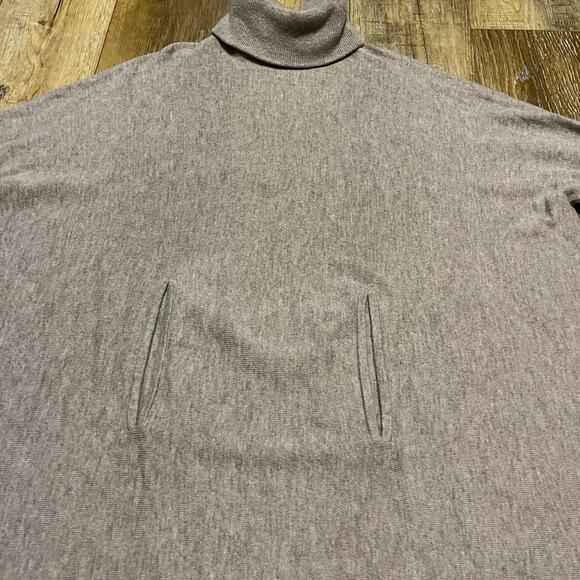 Garnet Hill Oversized Turtleneck Sweater Cashmere Merino Wool Walnut Pocket M - Picture 3 of 9
